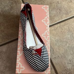 Gianni Bini Navy/White Flats NIB 7.5